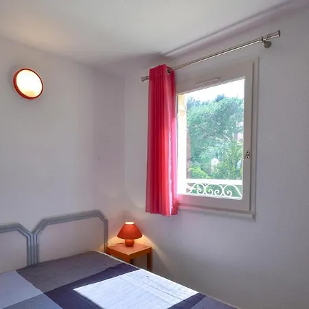 Apartment Vvf Saint-Cyr-sur-Mer